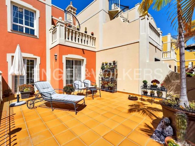 Casa en venta en Arona, Palm Mar. Casas.