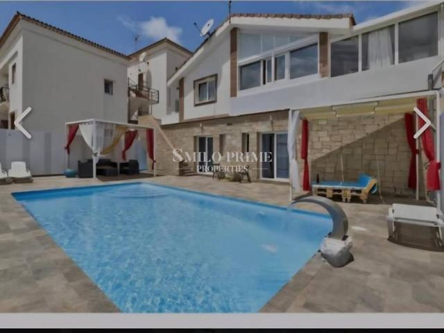 Casa en Venta en Arona