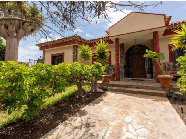 Casa en Venta en Arona