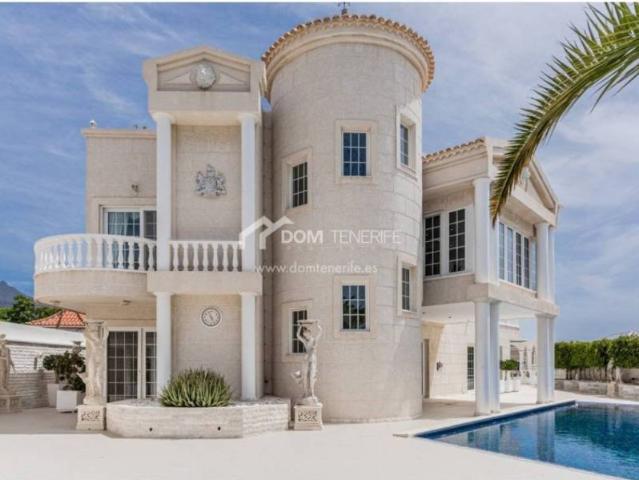 Casa en Venta en Arona