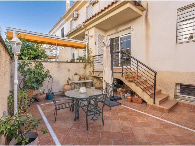 Casa en Venta en Armilla