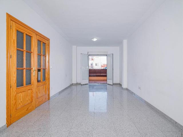Casa en venta en Armilla, San Antón. Amplia y Soleada Casa en Armilla, Zona San Miguel. Casas.