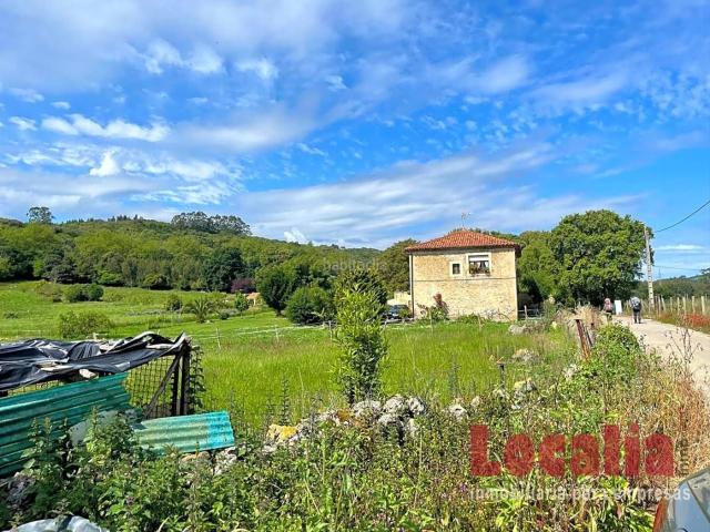 Casa en venta en Arnuero. Chalet de 200 metros y extenso terreno, Arnuero, Cantabria. Casas.