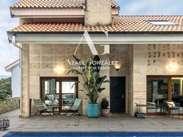 Casa en venta en Arnuero. Exclusiva casa con piscina, jacuzzi y zona wellness en Soano. Casas.