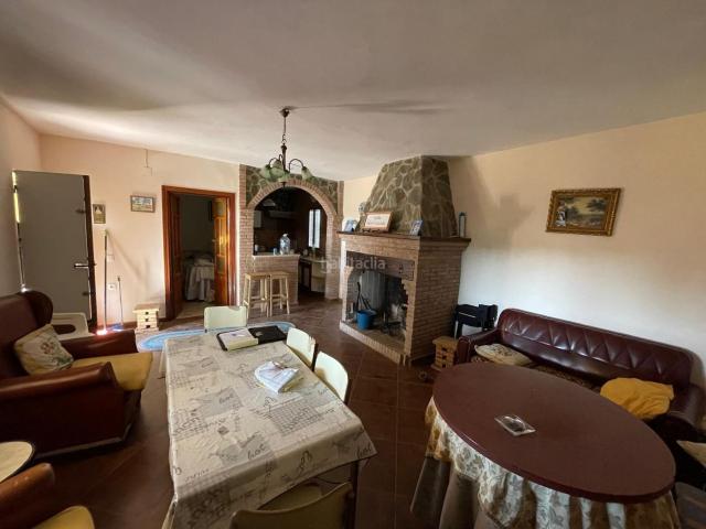 Casa en venta en Arroyo de la Luz. CASA DE CAMPO CON ESCRITURAS EN CORRAL DE LAS VIÑAS A 3 KM DE ARROYO DE LA LUZ. Casas Arroyo de la.