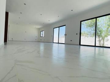 CASA EN VENTA EN ARTEAGA