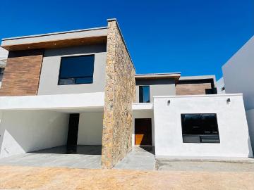 Venta de casa en Arteaga Coahuila rec?mara en planta baja