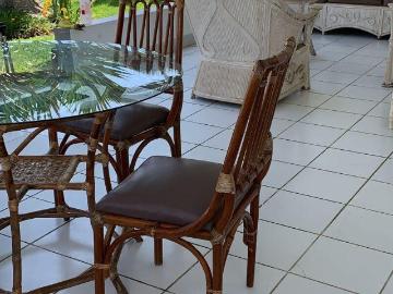 Casa en venta en Asia a $238,000