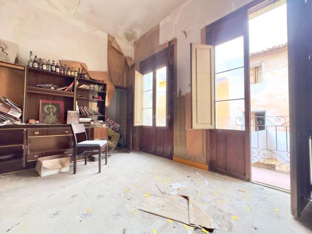 Casa en venta en Aspe, Centro. VIVIENDA HISTORICA CON GRANDÍSIMO POTENCIAL EN PLENO CENTRO. Casas.