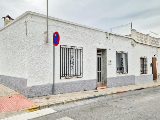Casa en venta en Aspe, La Coca La Nia Vistahermosa. Oportunidad única en Aspe Casa unifamiliar con patio y muchas posibilidades. Casas.