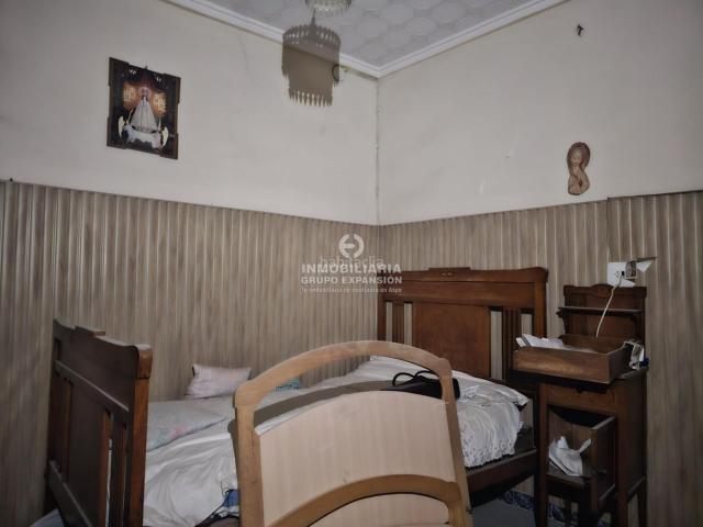Casa en venta en Aspe, Las Fuentes Los Cipreses. Casa en Aspe de 146 metros para reformar muy bien situada Zona Centro. Casas.