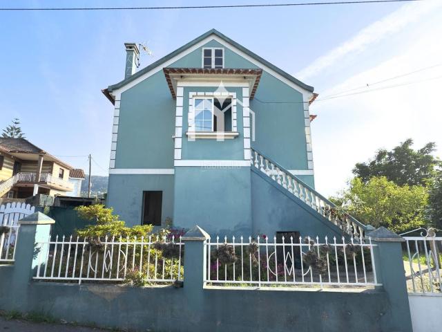 Casa en venta en Bueu. Casa con parcela cerca de las playas de Bueu. Casas.