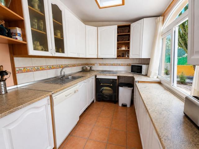 Casa en venta en Busot. Casas.