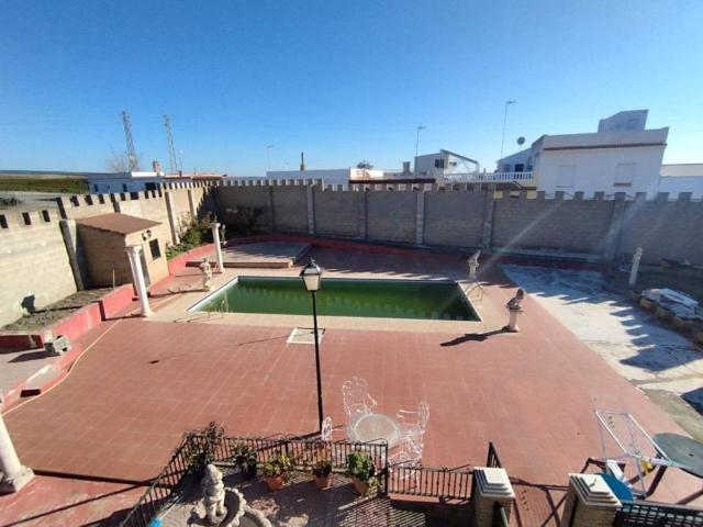 Casa en Venta en Burguillos