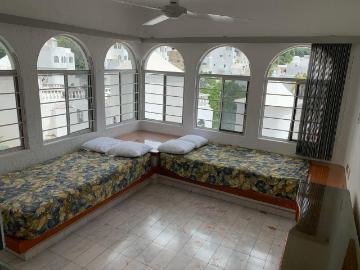 Casa en venta en Burgo 1, Manzanillo Colima 3 habitaciones 2 baños