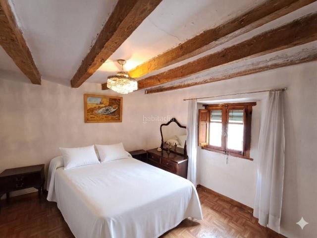 Casa en venta en Burgos, Villafría La Ventilla Castañares. CASA DE PIEDRA DE 3 PLANTAS EN BURGOS. Casas.