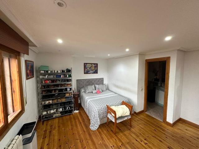 Casa en venta en Burgos, Villafría La Ventilla Castañares. Casas.