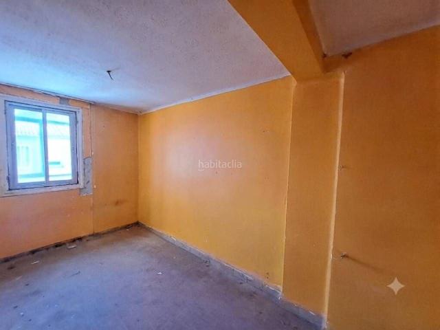 Casa en venta en Burgos, Barriada Inmaculada Zurbarán. PRECIOSA CASA PARA DEJAR A SU GUSTO EN GAMONAL. Casas.