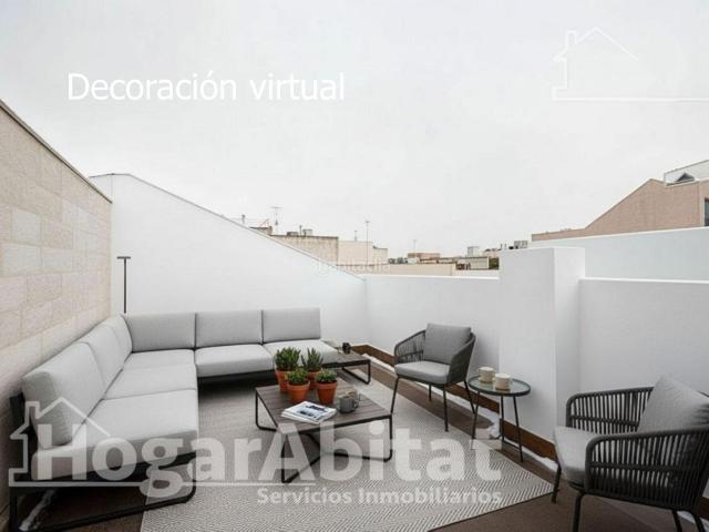 Casa en venta en Burriana, Centro. Amplia casa con dos terrazas y garaje. Casas.