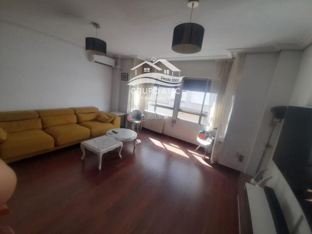 Casa en venta en Burriana, La Bosca. Casa con placas solares, garaje y 210 m junto a la Plaza de las Monjas Burriana. Casas.