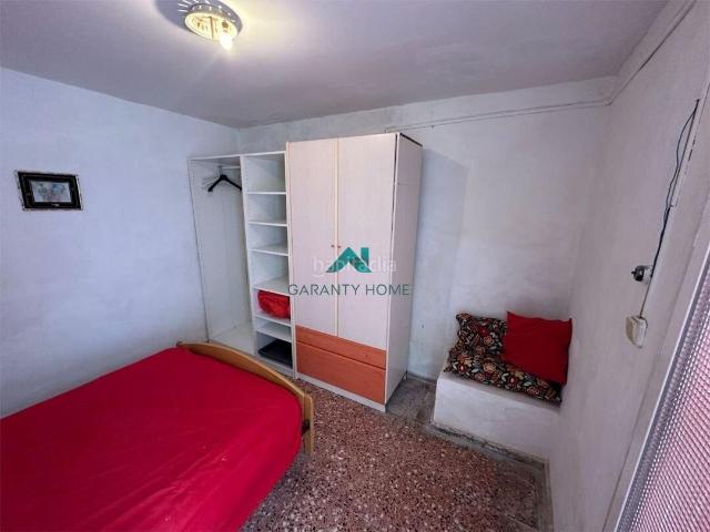 Casa en venta en Burriana, Llombai. Casa en venta en Burriana ideal para inversión posibilidad de 2 viviendas. Casas.