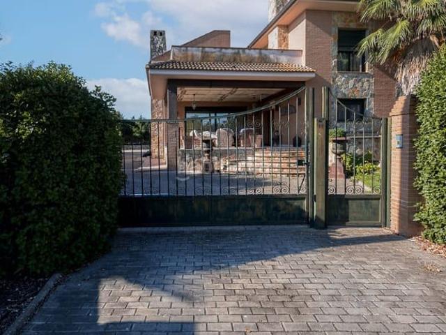 Casa en venta en Badajoz, Golf Guadiana. Casa en venta en calle Golf Guadiana. Casas.