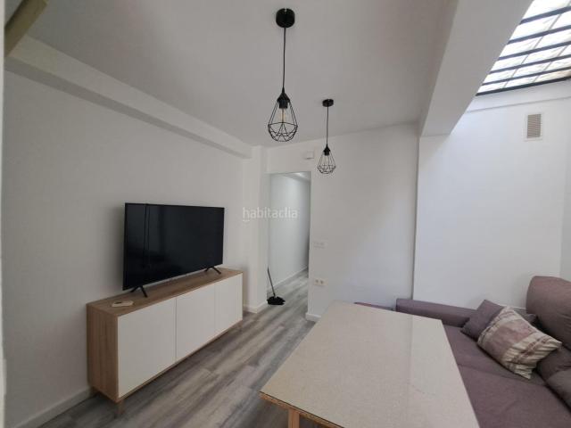 Casa en venta en Badajoz, San Roque Ronda Norte. CASA REFORMADA DE DOS DORMITORIOS EN SAN ROQUE. Casas.