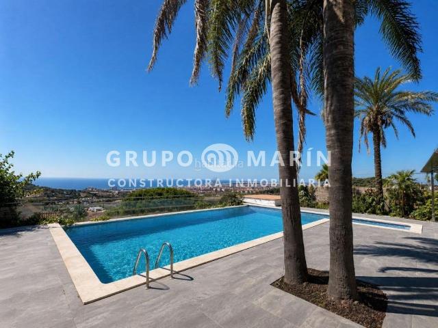 Casa en venta en Badalona, Mas Ram. Exclusiva villa con vistas al mar en Mas Ram. Casas.