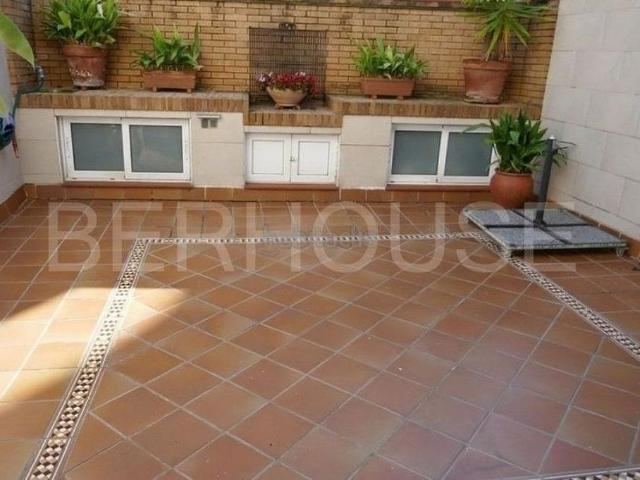 Casa en venta en Badalona, de 257 m² 5 habitaciones por 790.000 €