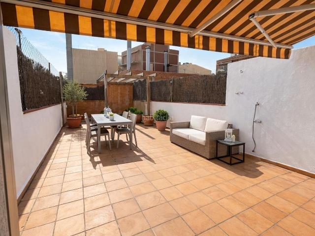 Casa en venta en Badalona, El Remei. Tu hogar ideal en Badalona, a solo 500 metros del mar!. Casas.