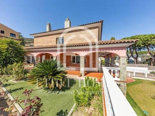 Casa en Venta en Badalona