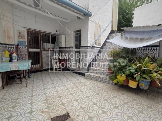 Casa en venta en Baena. OPORTUNIDAD UNICA CASA AMPLIA Y LUMINOSA CON DOS PATIOS. Casas.