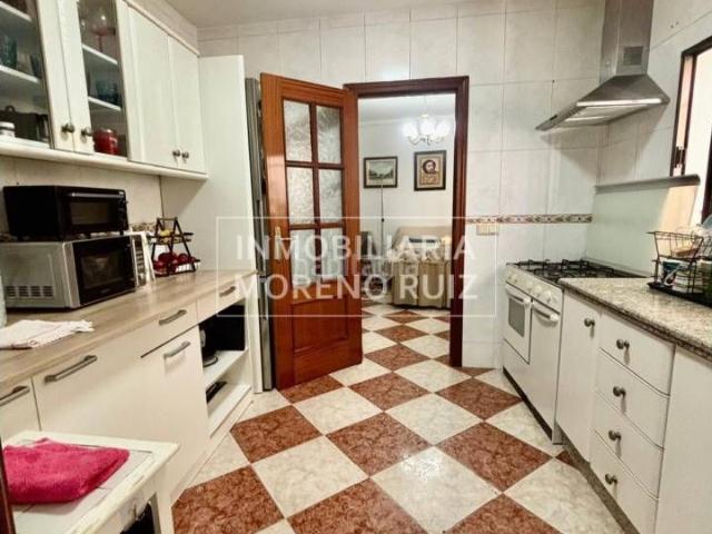 Casa en venta en Baena. CASA CERCA DEL LLANO Y FACIL APARCAMIENTO. Casas.