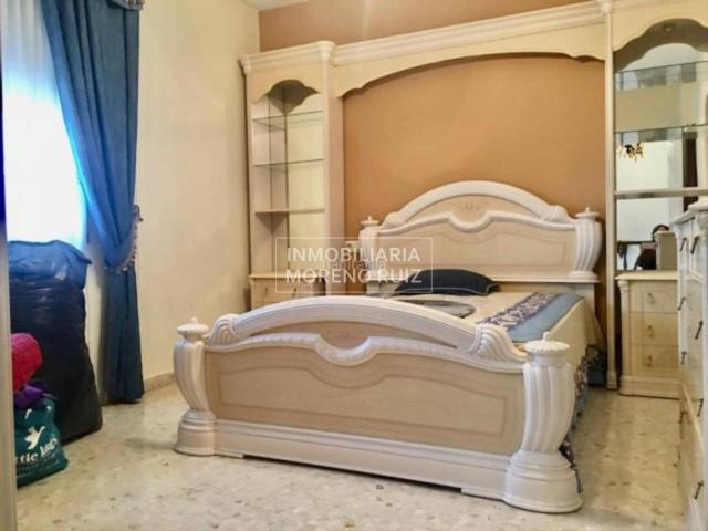 Casa en venta en Baena. CASA CERCA DEL PARQUE CON COCHERA. Casas.