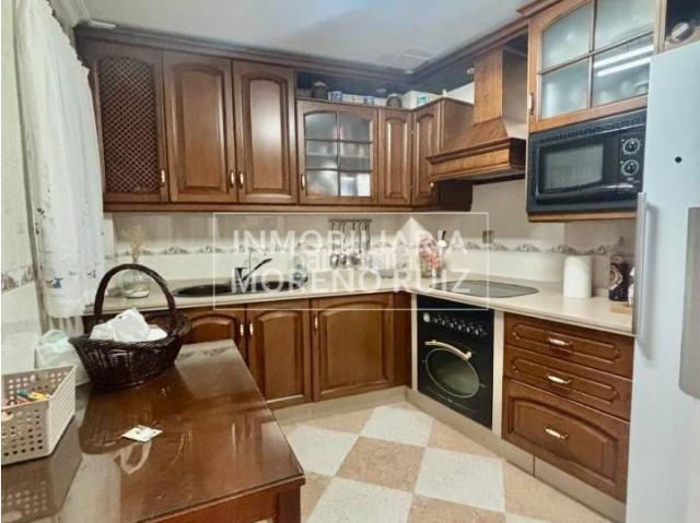 Casa en venta en Baena. CASA OBRA NUEVA, BUENA ZONA. Casas.
