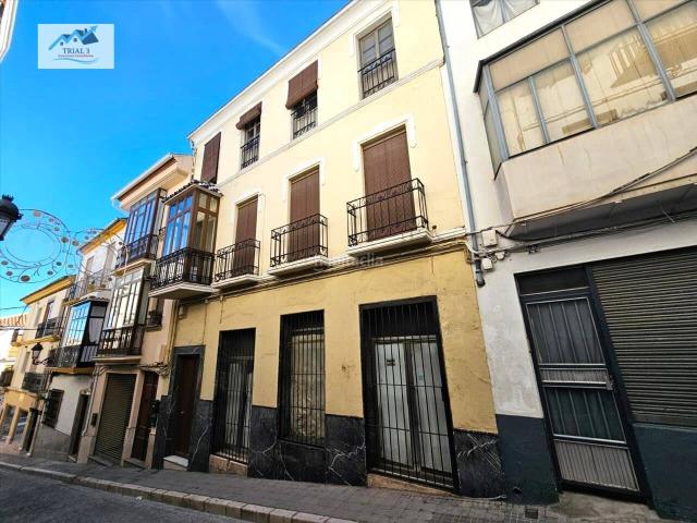 Casa en venta en Baena. Venta Casa Comercio en Baena Córdoba. Casas.