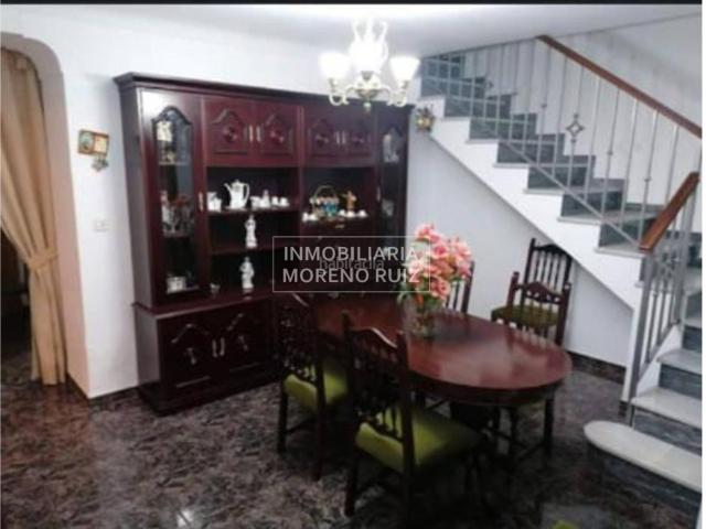 Casa en venta en Baena. Venta de casa en Albendin. Casas.