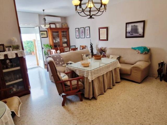 Casa en venta en Baena