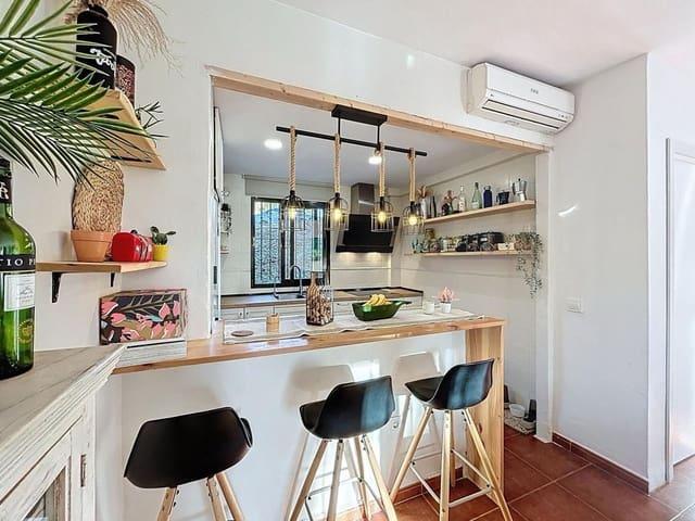 Casa en venta en Bahia de Casares, Málaga Costa del Sol
