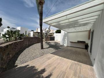 CASA EN VENTA EN BALCONES JURIQUILLA