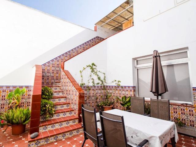 Casa en venta en Baleares Maó Mahón, Centre Històric. Casa entera con patio en Mahón. Casas Maó.