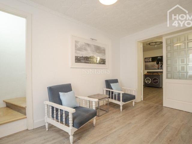 Casa en venta en Baleares Maria de la Salut. Atractivo adosado con licencia ETV para 6 personas, 188m, 5 dormitorios, 2 baños, patio, jacuzzi, terraza. Casas Maria de la.
