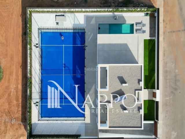Casa en venta en Baleares Marratxí, Sa Cabana Can Carbonell Ses Cases Noves. Exclusiva villa de lujo de obra nueva con piscina y pista de pádel en Mallorca. Casas.
