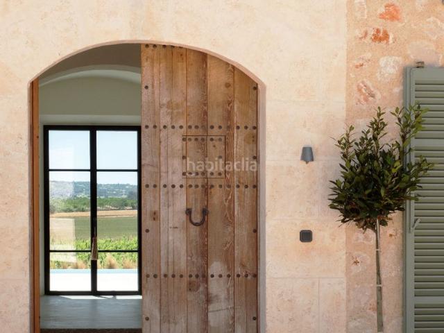 Casa en venta en Baleares Montuïri. Finca de ensueño mallorquina con viñedo privado y armonía absoluta. Casas.