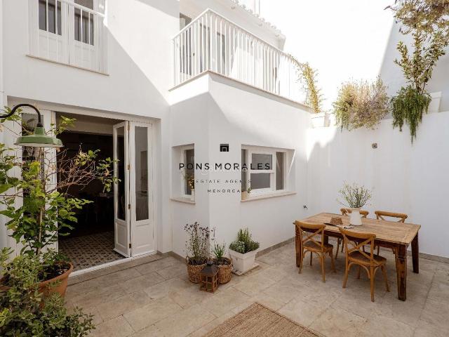 Casa en venta en Baleares Alaior, Alaior Poble. Una casa con la esencia de Menorca, reinventada en Alaior. Casas.