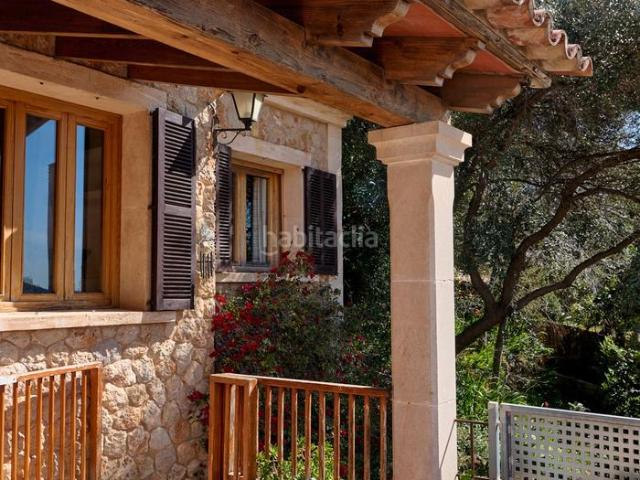 Casa en venta en Baleares Alaró. Ideal casa de estilo mallorquín en Alaró con piscina y vistas espectaculares. Casas.