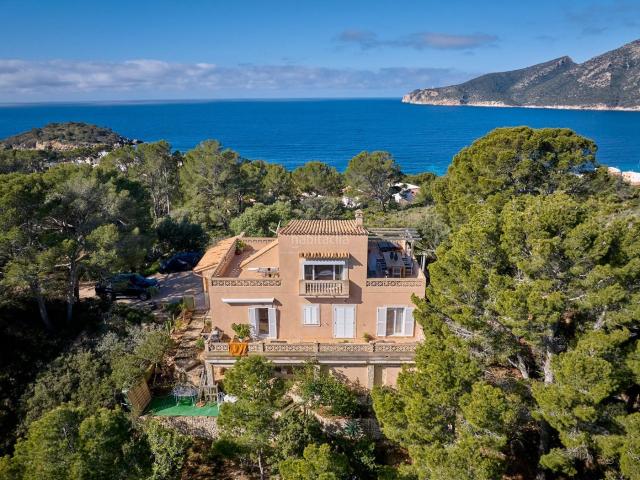 Casa en venta en Baleares Andratx, Sant Elm. Un Mirador Privado al Mediterráneo Propiedad Única en las Alturas de Sant Elm. Casas.