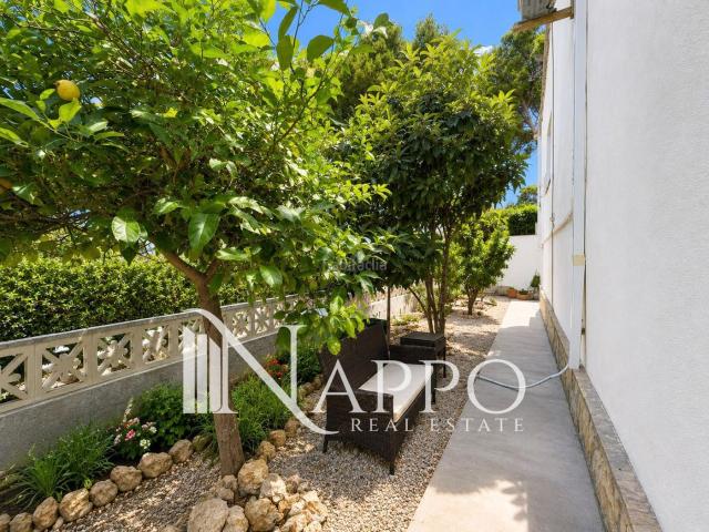 Casa en venta en Baleares Calvià, Costa de la Calma. Encantadora casa cerca del mar en Costa de la Calma. Casas.
