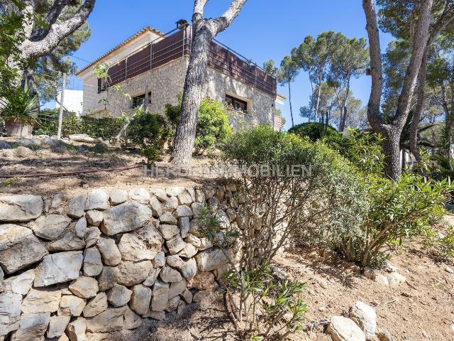 Casa en venta en Baleares Calvià, Costa de la Calma. EXCLUSIVA VILLA DE LUJO EN COSTA DE LA CALMA A SOLO 100 METROS DEL MAR. Casas.