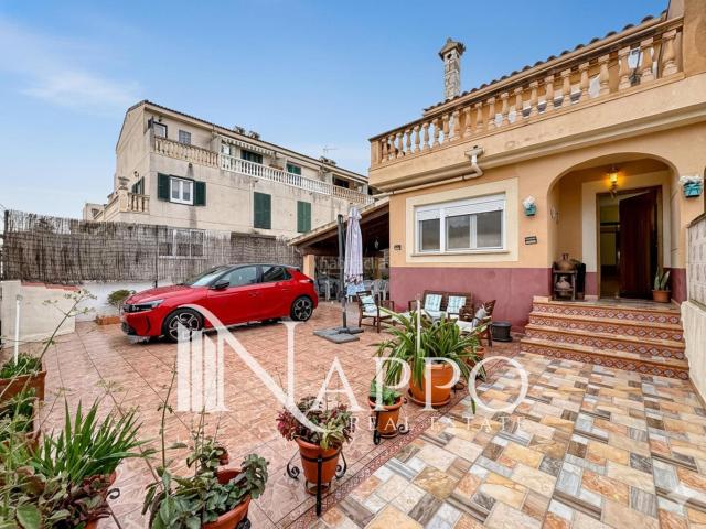 Casa en venta en Baleares Calvià, Son Ferrer. Pareado en Son Ferrer Luminoso, amplio y con mucho potencial. Casas.